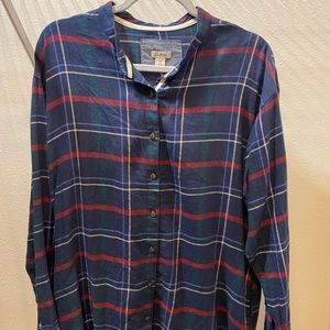 L.L. Bean Men’s Button Down Band Collar